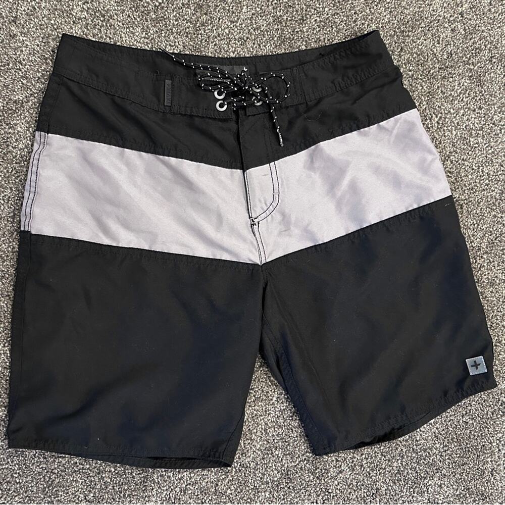 Tavik Men's Swim Black & Gray Colorblock Board Shorts, Size 30, Like New